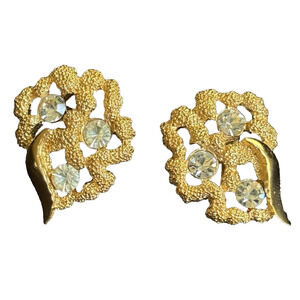 Vintage Crown Trifari Clip Earrings Clear Rhinestones Nugget Gold Tone Open Work